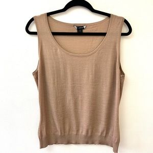 ST. JOHN tan sleeveless wool blend lightweight blouse size large